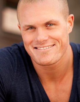 Diễn viên Jess Allen