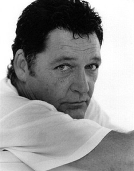 Diễn viên Danny Keogh