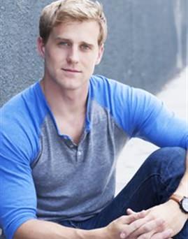 Diễn viên Burt Grinstead