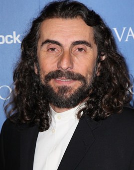 Diễn viên Alex Veadov